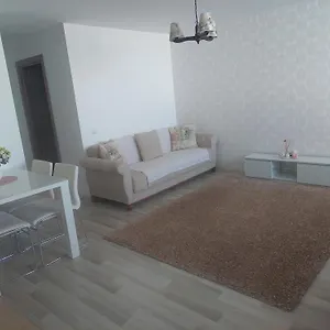  Apartament Miro House