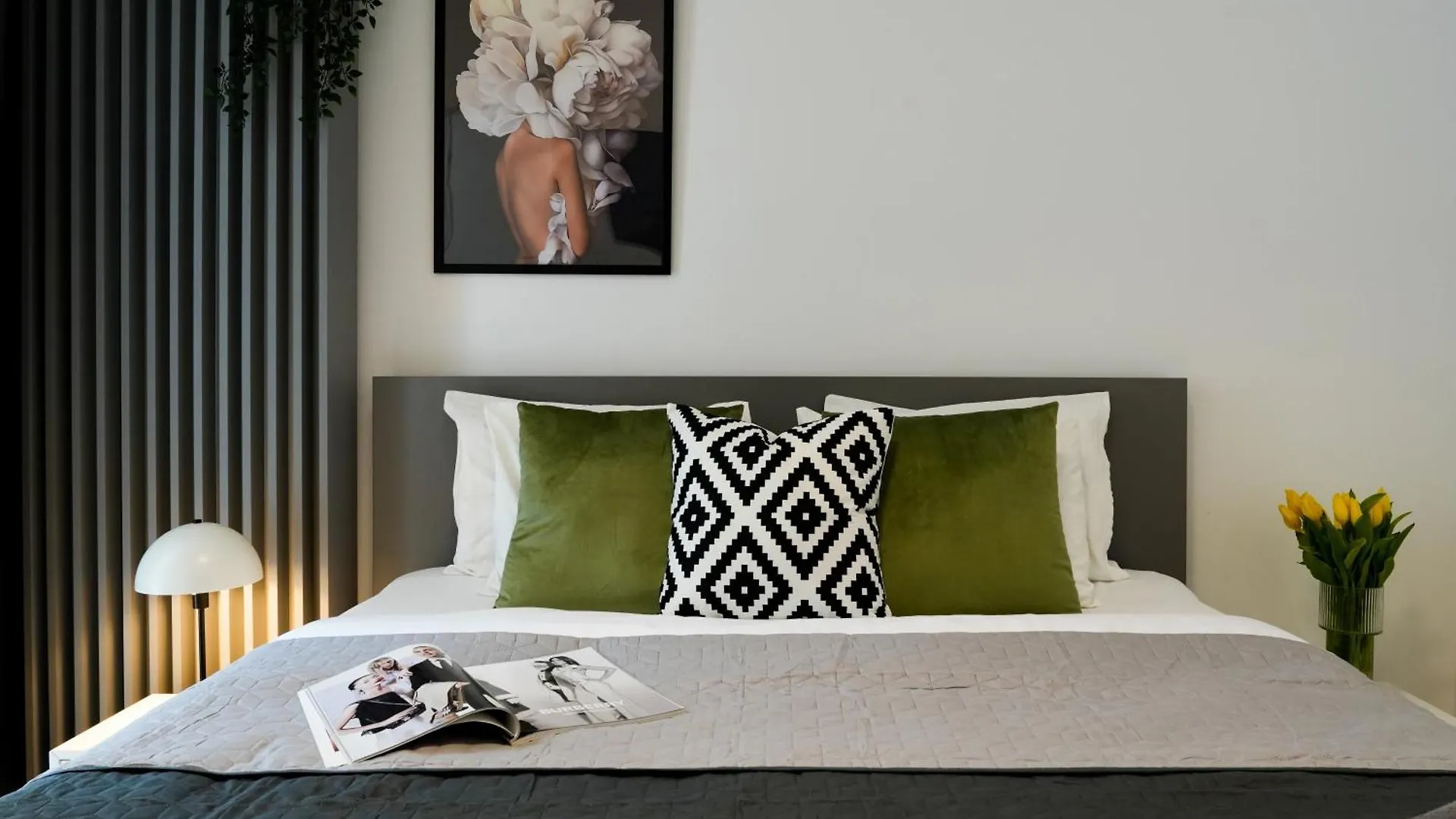 Ana - Cozy & Quiet Apt With Balcony & Garden View Bucharest 0*,  Romania